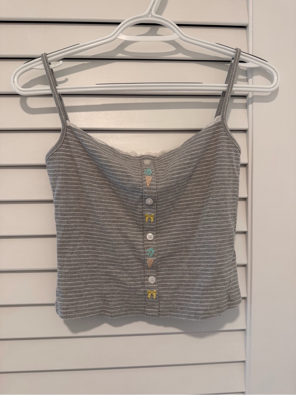 Uena Gray Ribbed Spaghetti Strap Crop Top with Embroidered Buttons